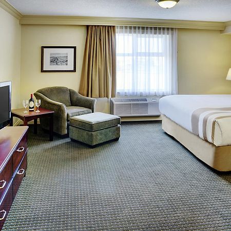 Chateau Nova Kingsway Edmonton Eksteriør bilde