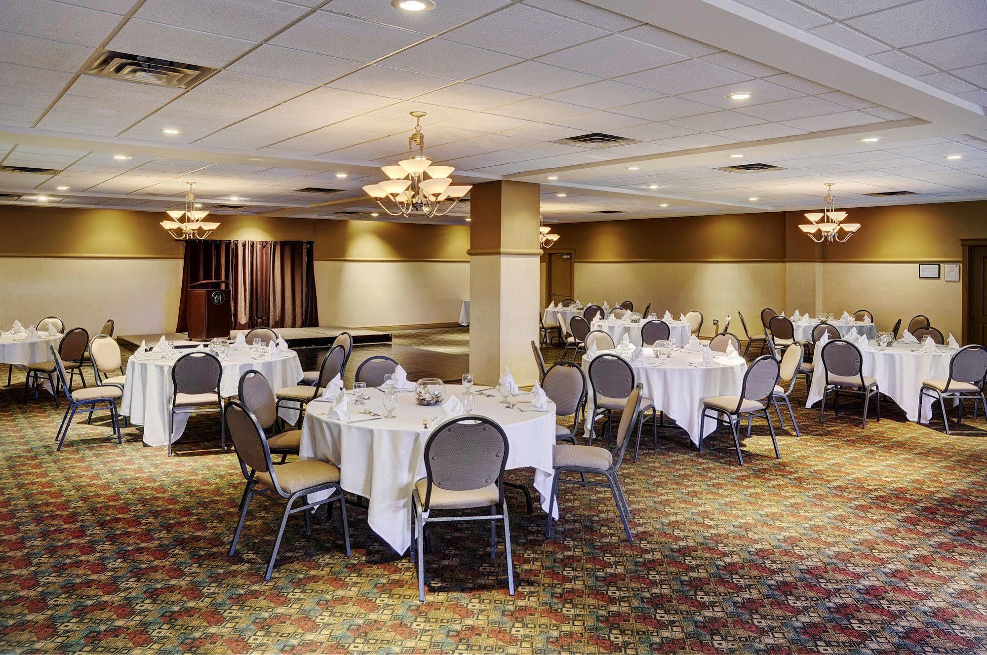 Chateau Nova Kingsway Edmonton Eksteriør bilde